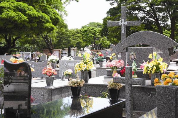 Veja horário de funcionamento do cemitério e missa para Finados