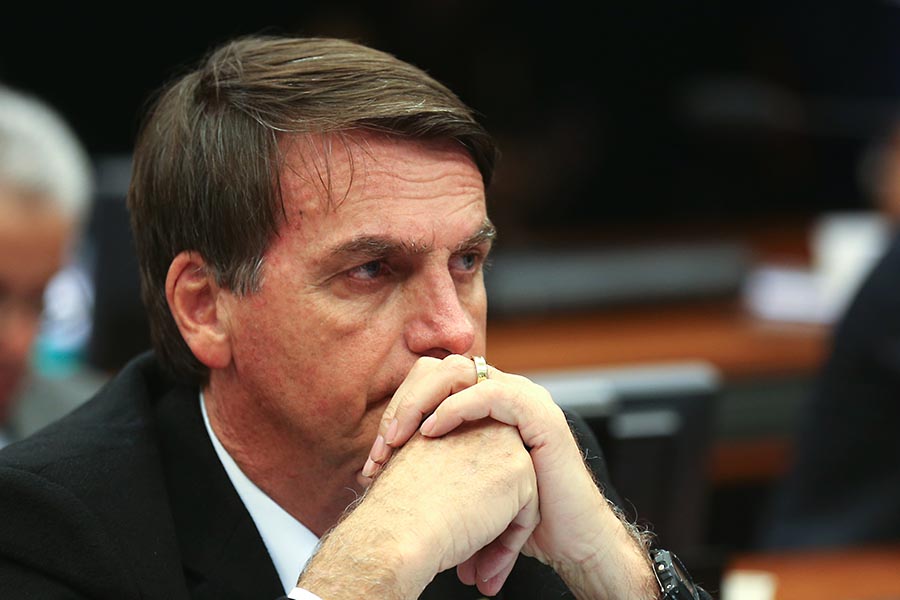 Bolsonaro se mantém e Haddad cresce seis pontos, aponta Datafolha