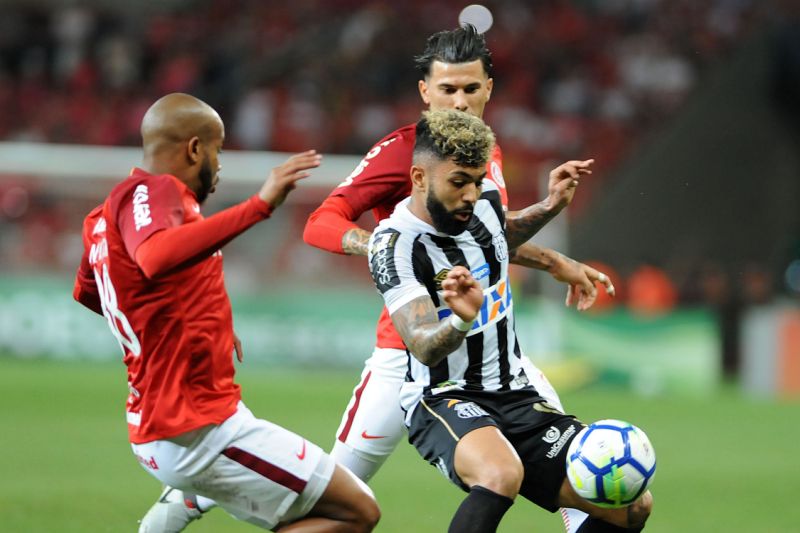 Inter cede empate ao Santos e fica mais longe do Palmeiras