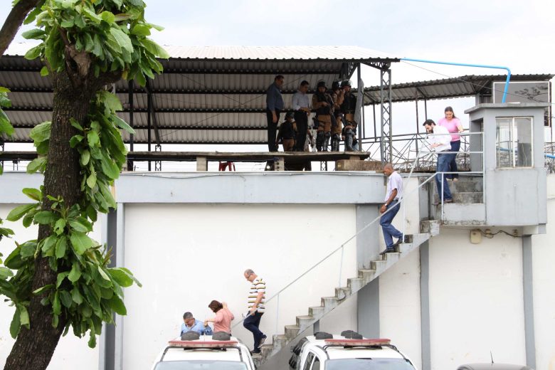 Após ver precariedade de cadeia, vereadores concluem por nova construção