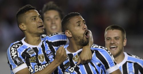 Jornal Ilustrado - Grêmio vence River fora e jogará por um empate em casa