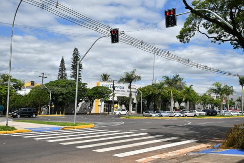 Jornal Ilustrado - Umuarama ganha mais cinco semáforos