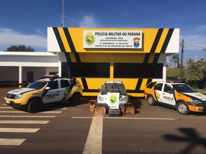 PRE apreende carro carregado com maconha escondido em mato