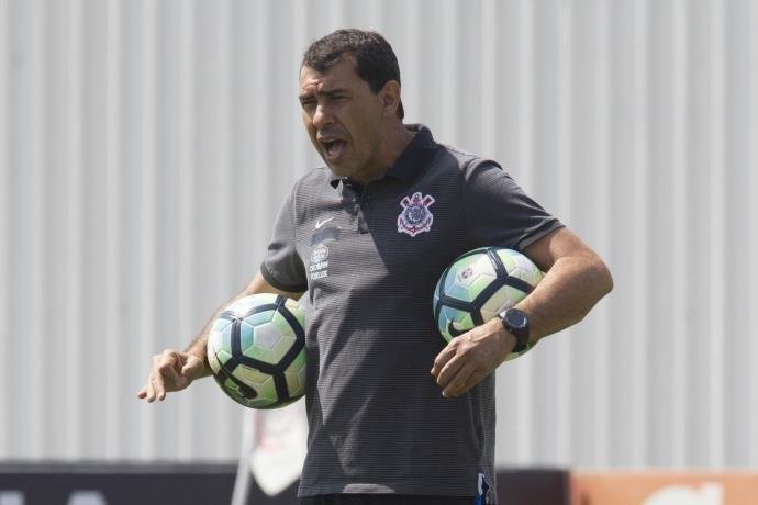 Carille terá nove caras novas no elenco em retorno ao Corinthians