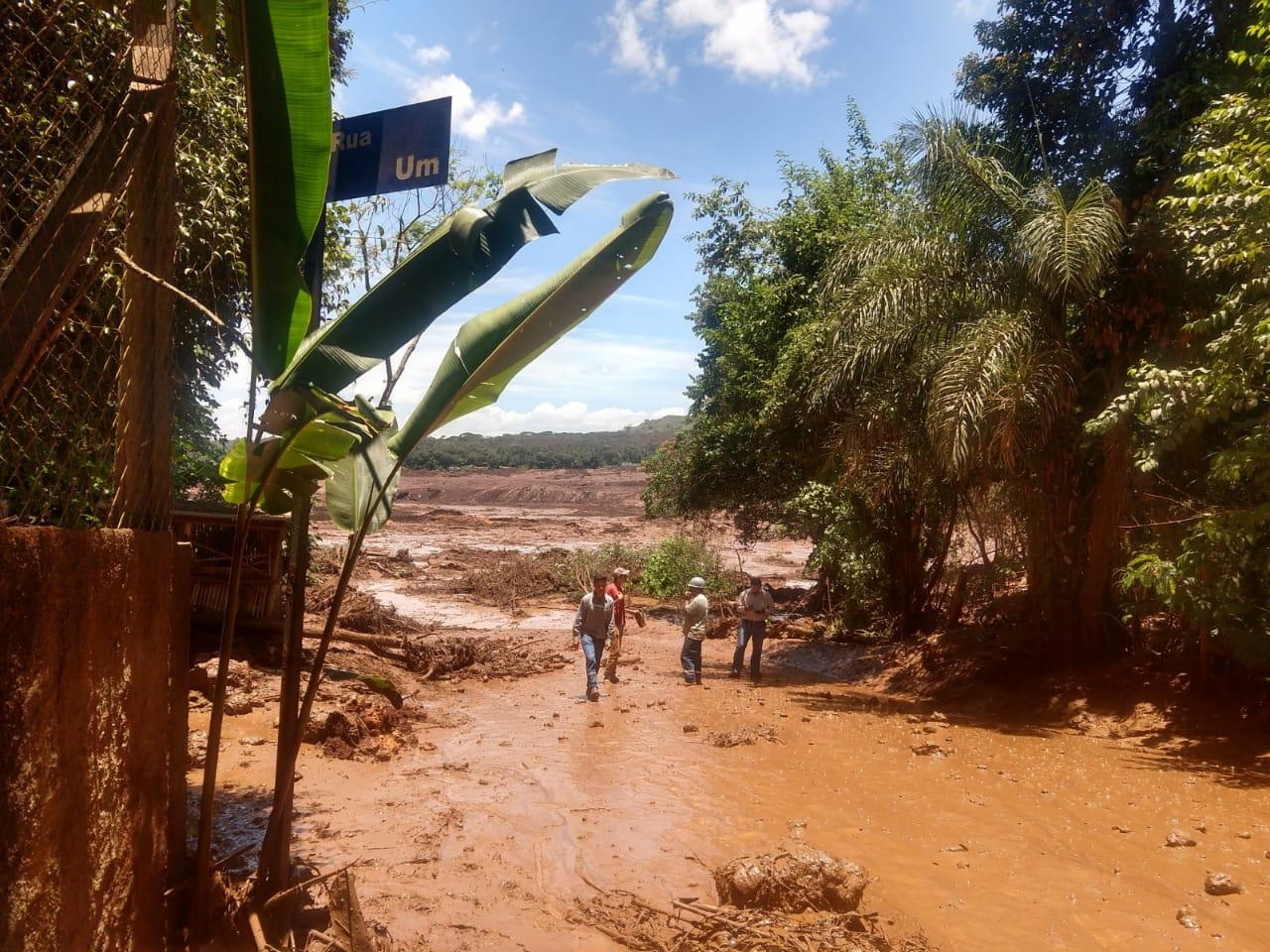 Vale divulga nomes de mais de 400 desaparecidos após tragédia em MG