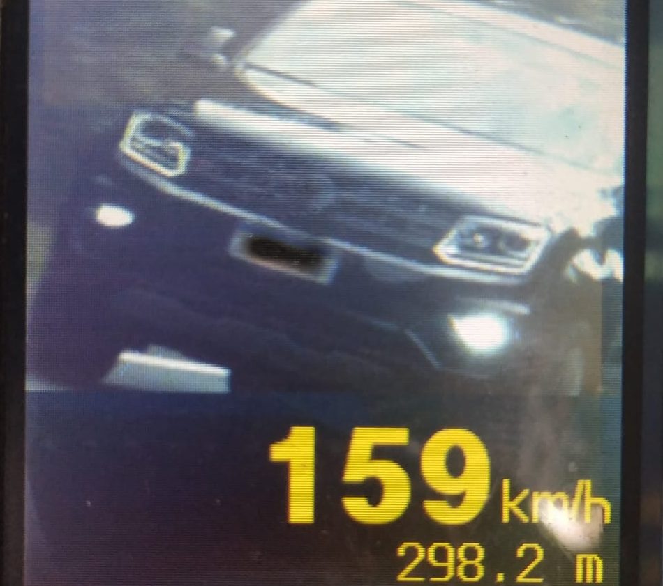 Carro é flagrado a 159 km/h  na PR-323 em Cafezal do Sul