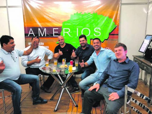 Jornal Ilustrado - O grande jornal do Noroeste do Paraná Jornal Ilustrado - Visitas nos estandes Amerios e Ilustrado/Ilustrada FM