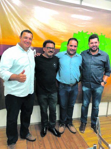 Jornal Ilustrado - O grande jornal do Noroeste do Paraná Jornal Ilustrado - Visitas nos estandes Amerios e Ilustrado/Ilustrada FM