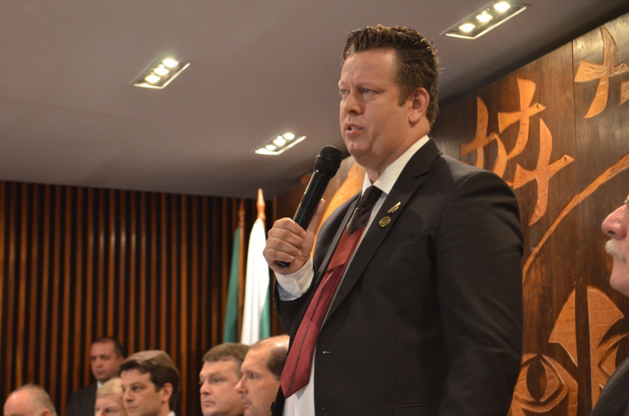 Prefeito Darlan Scalco assume presidência da AMP e quer o  fortalecimento dos municípios