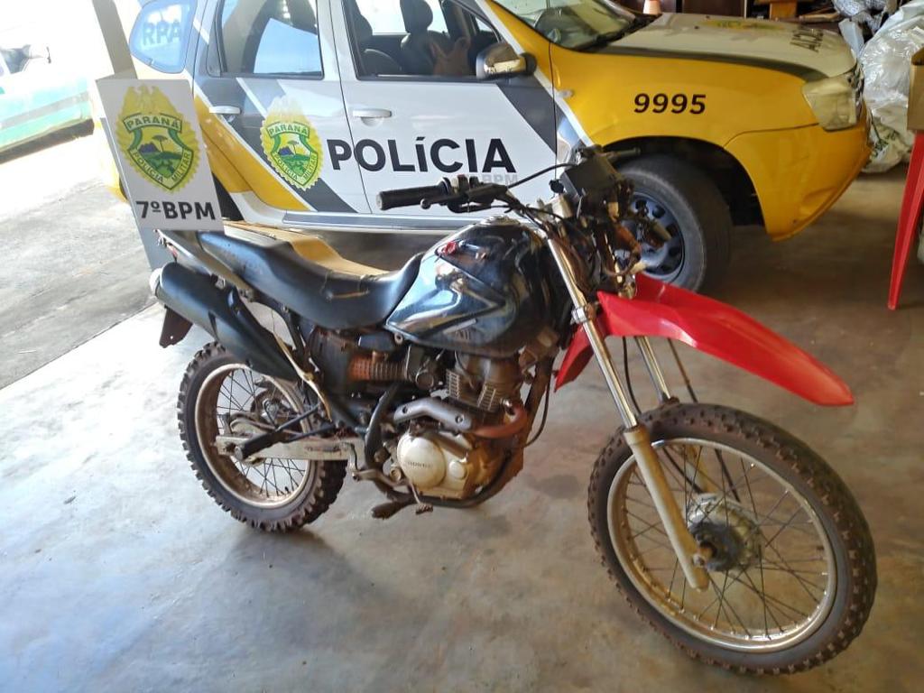 PM recupera moto furtada em Mariluz
