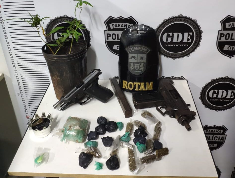 Em investigação ao roubo da joalheira, Polícia apreende armas e adolescentes