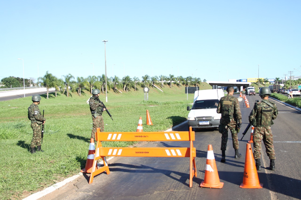 OPERAÇÃO ÁGATA Exército monta bloqueios  em Umuarama e toda a região