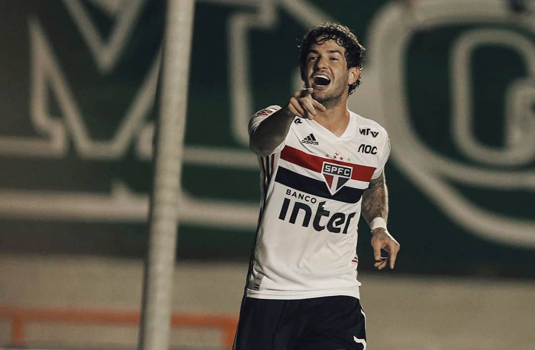 São Paulo bate o Goiás e mantém 100% de aproveitamento no Brasileirão