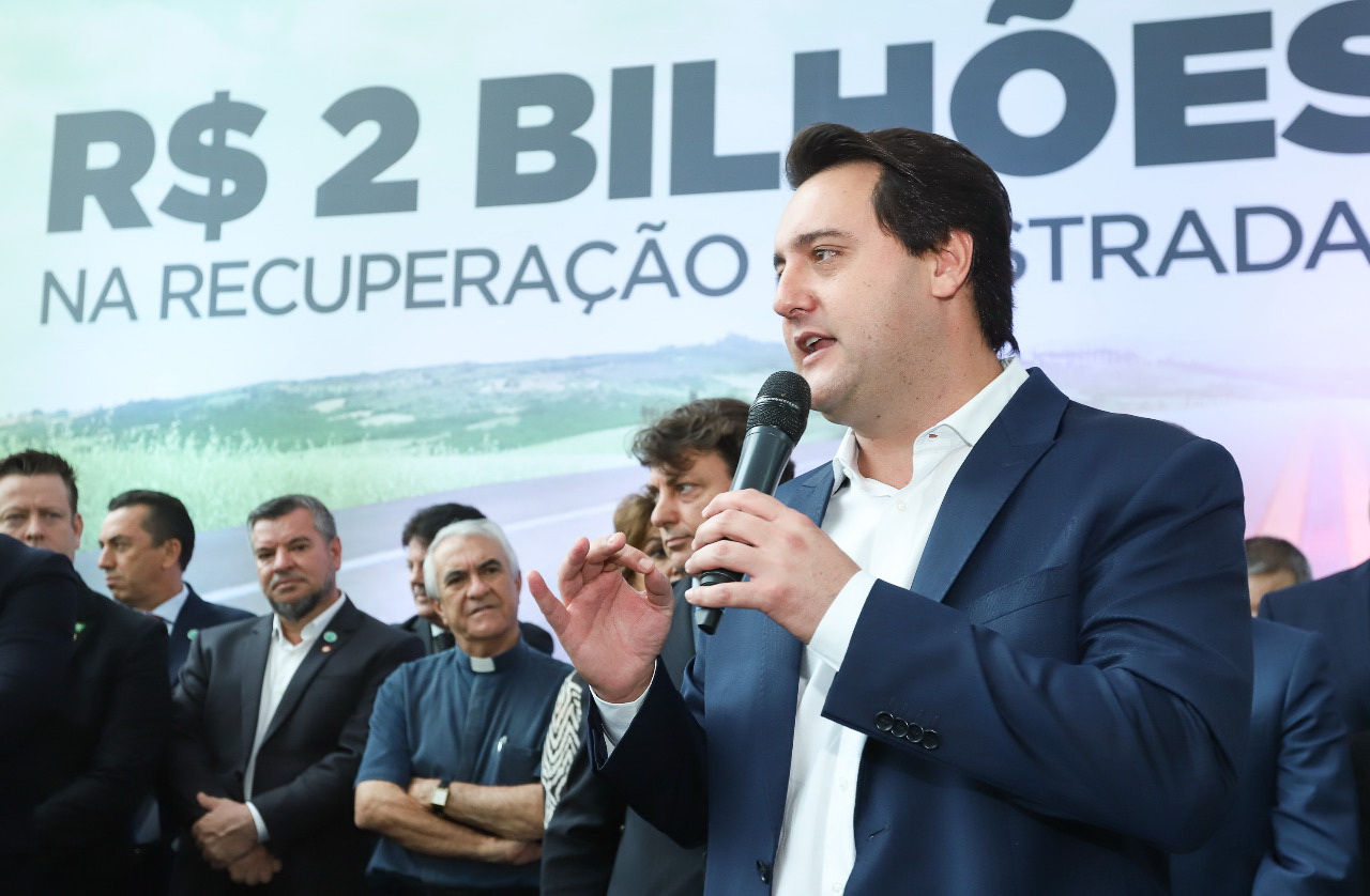 Governador Ratinho JR anuncia plano para recuperar rodovias que inclui a região