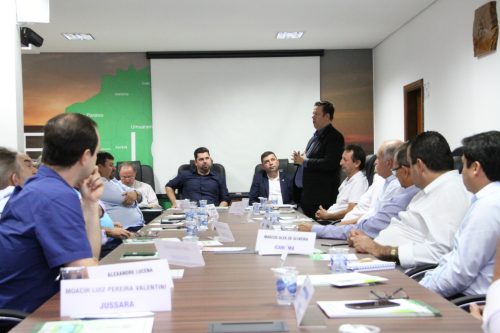 Jornal Ilustrado - Prefeitos estão se mobilizando a fim de unificar as eleições em 2022