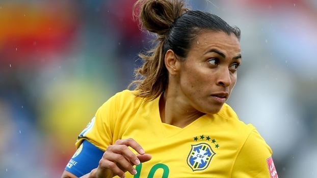 Marta diz que tirou lições de derrota e que jogo contra Itália é ‘vida ou morte’