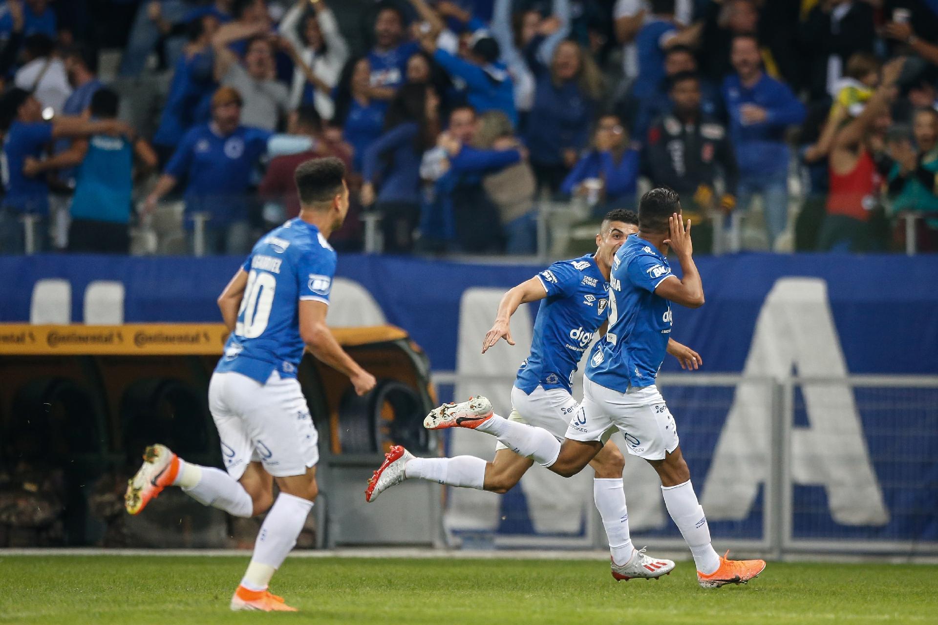 Instável, Cruzeiro reencontra o River em “tira-teima” de campeões da Libertadores