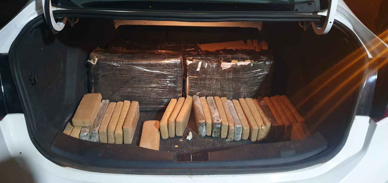 Homem acusado de homicídio em Iporã é preso com 155 kg de maconha