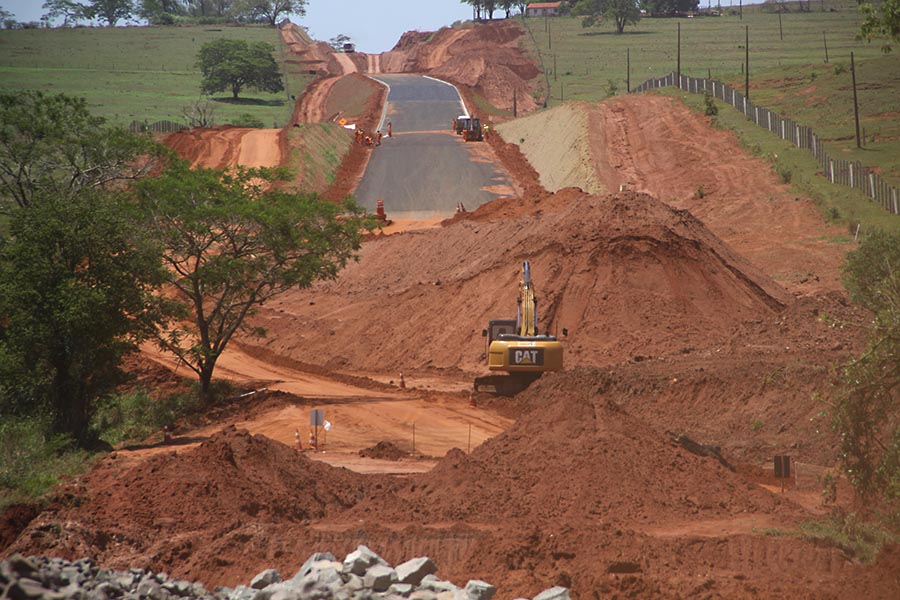 Pavimentação da Estrada Boiadeira trava, por falta de recursos federais