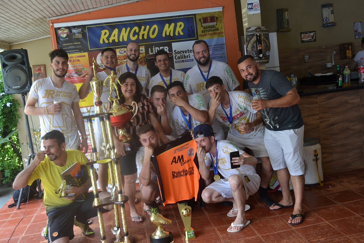 Guarani comemorou o título do suiço anual no Rancho MR de Umuarama