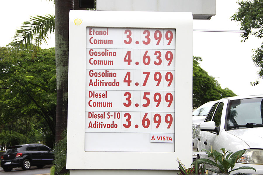 Reajustes dos combustíveis amargam o bolso do consumidor em pleno fim de ano