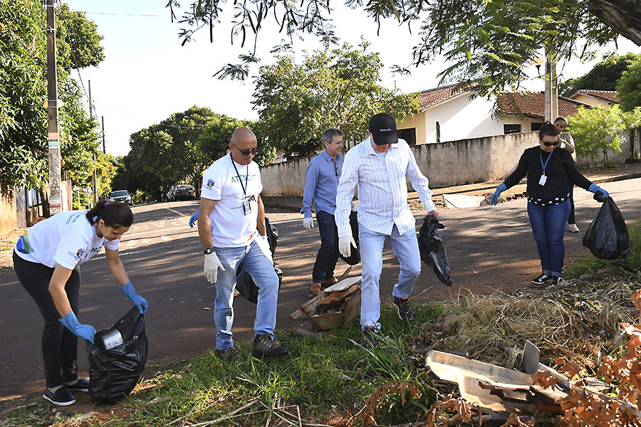 Saúde reforça ações contra a dengue nos bairros com maior incidência