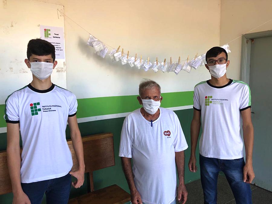 IFPR de Umuarama e voluntários confeccionam e distribuem máscaras de proteção