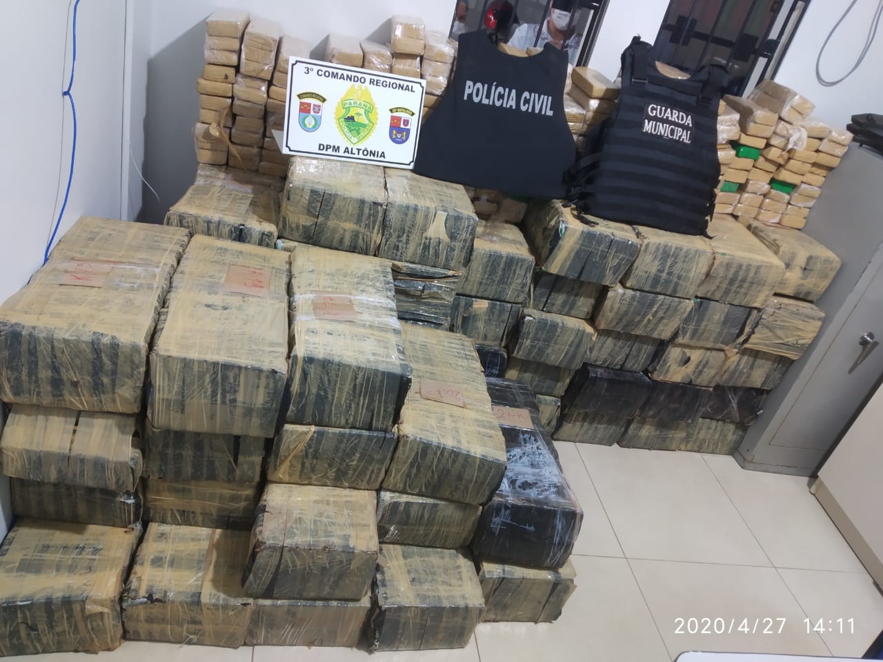 Polícia Civil apreendeu hoje  1.360 KG de maconha em Altônia