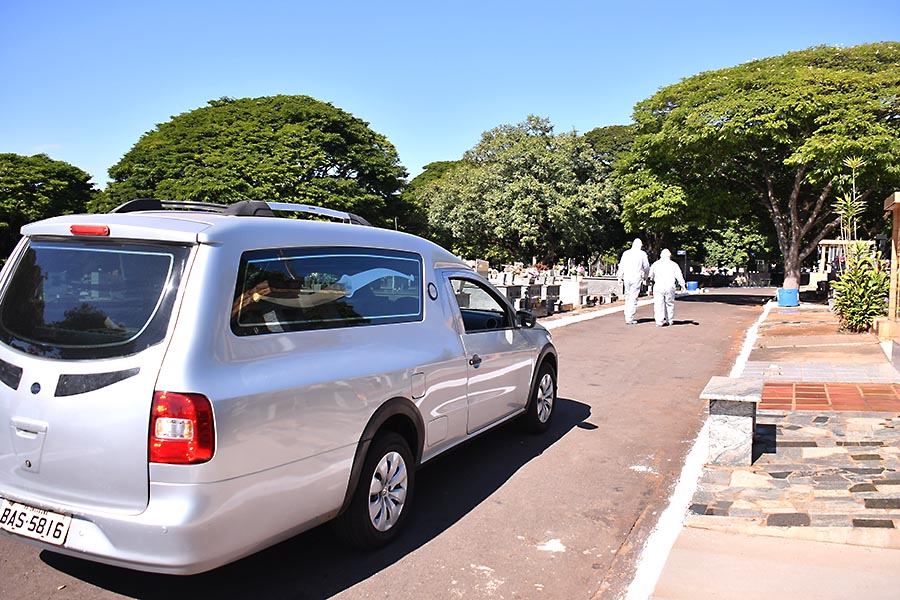 Umuarama registra mais uma morte por covid-19 e 52 casos
