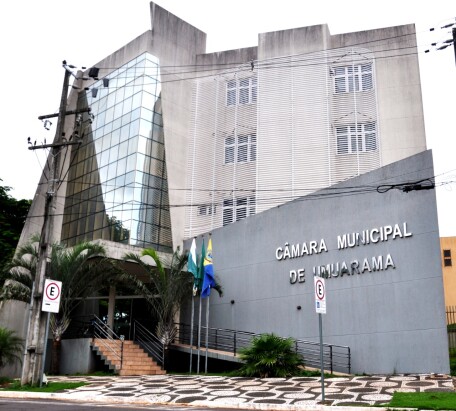 Jornal Ilustrado - Justiça mantém projetos de lei da Prefeitura na pauta da próxima sessão da Câmara de Vereadores