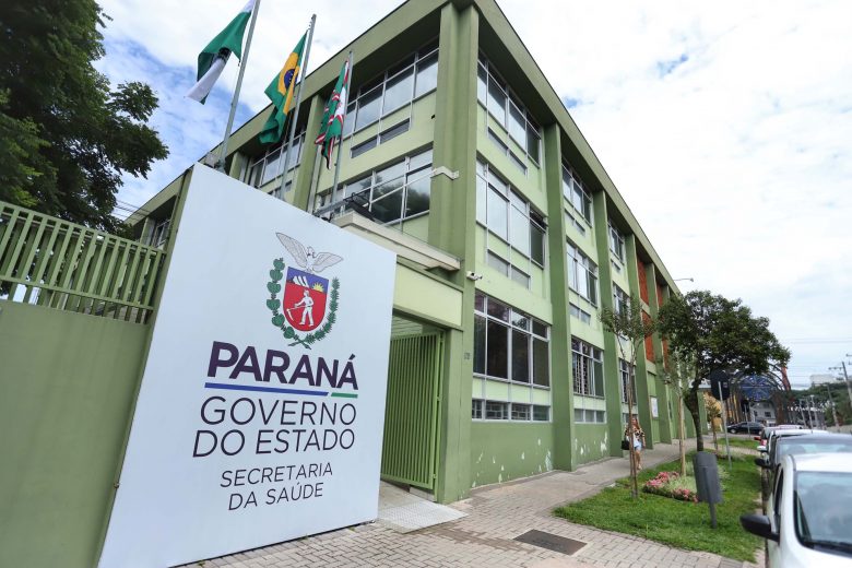 Jornal Ilustrado - Governo do Paraná autoriza, com restrições, celebrações coletivas nas igrejas