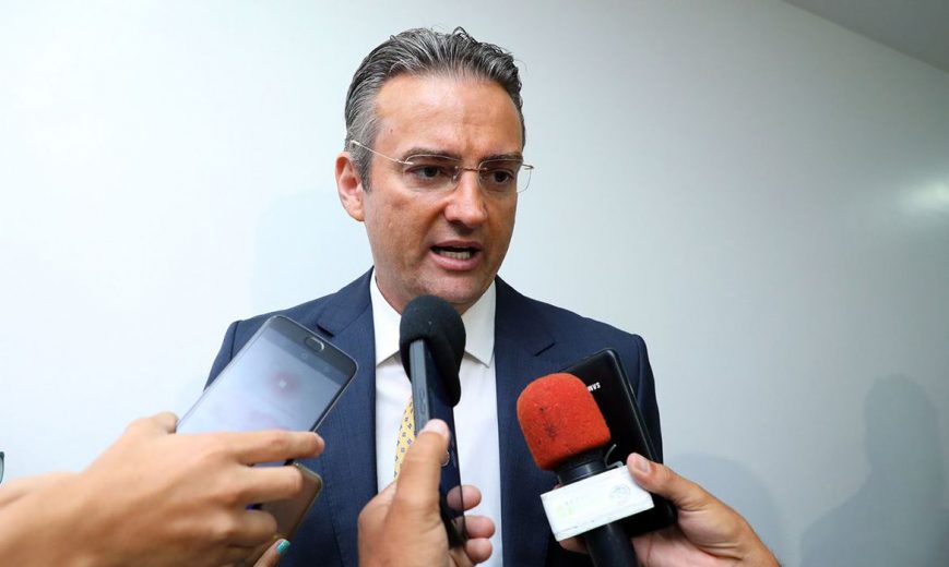 Jornal Ilustrado - Bolsonaro nomeia secretário da Abin para a direção-geral da PF