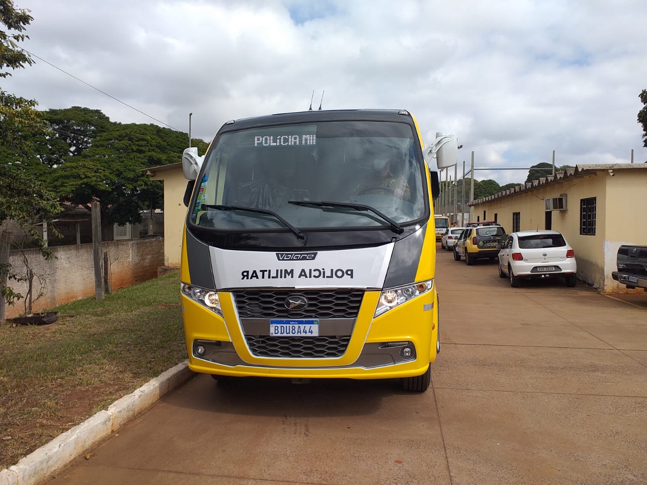 25º BPM recebe micro-ônibus