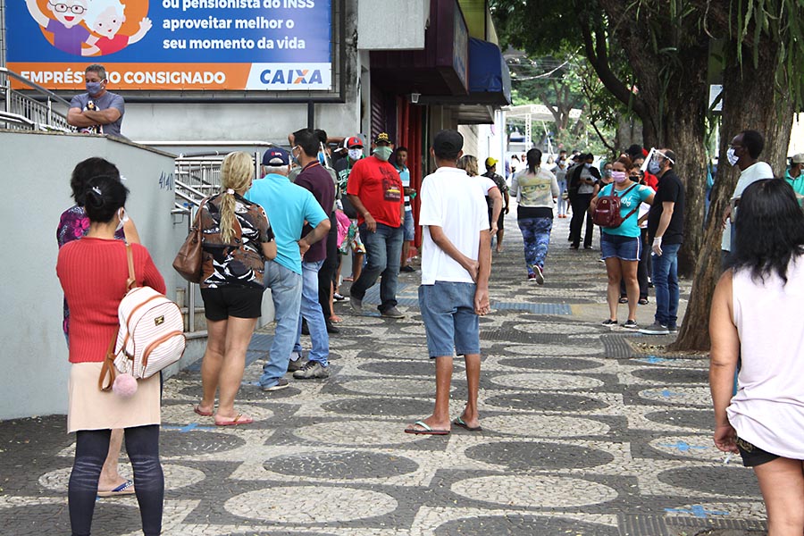 Caixa amplia horário para atendimento do auxílio emergencial