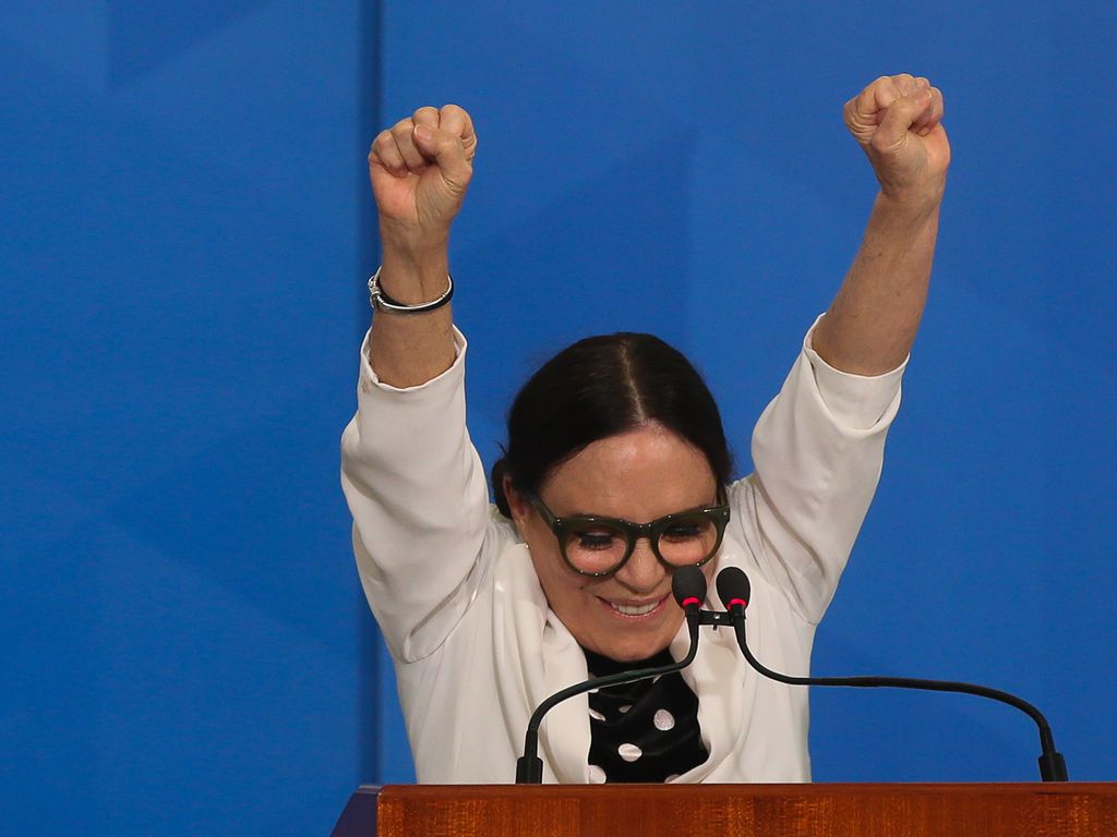 Regina Duarte deixa a Secretaria de Cultura e comandará a Cinemateca