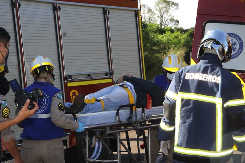 Jornal Ilustrado - É grave estado de saúde de criança ferida em colisão na PR-323