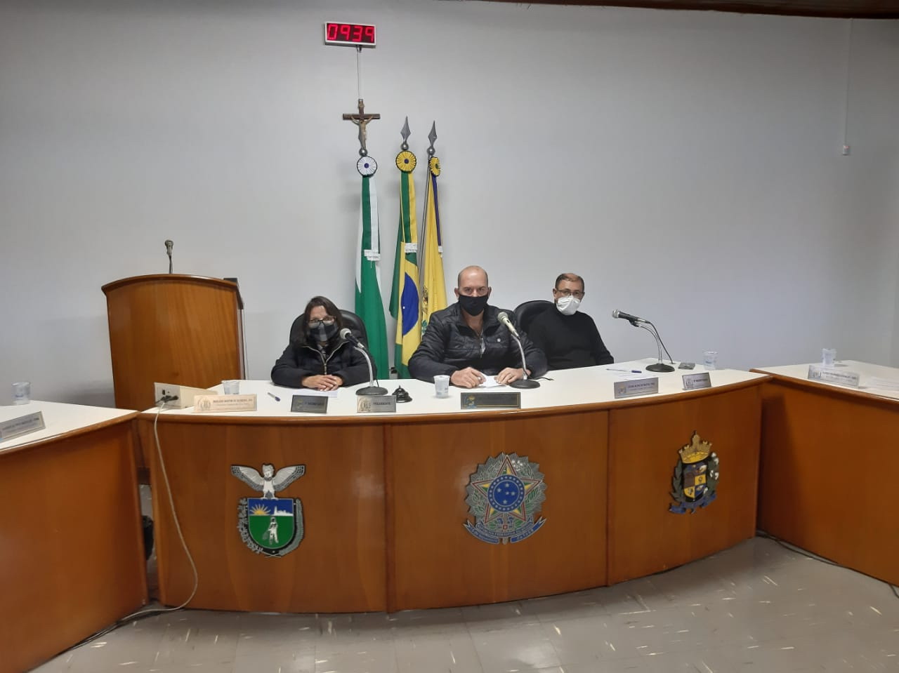 Vereadores de Terra Roxa reduzem os próprios salários, do prefeito e vice para a próxima gestão