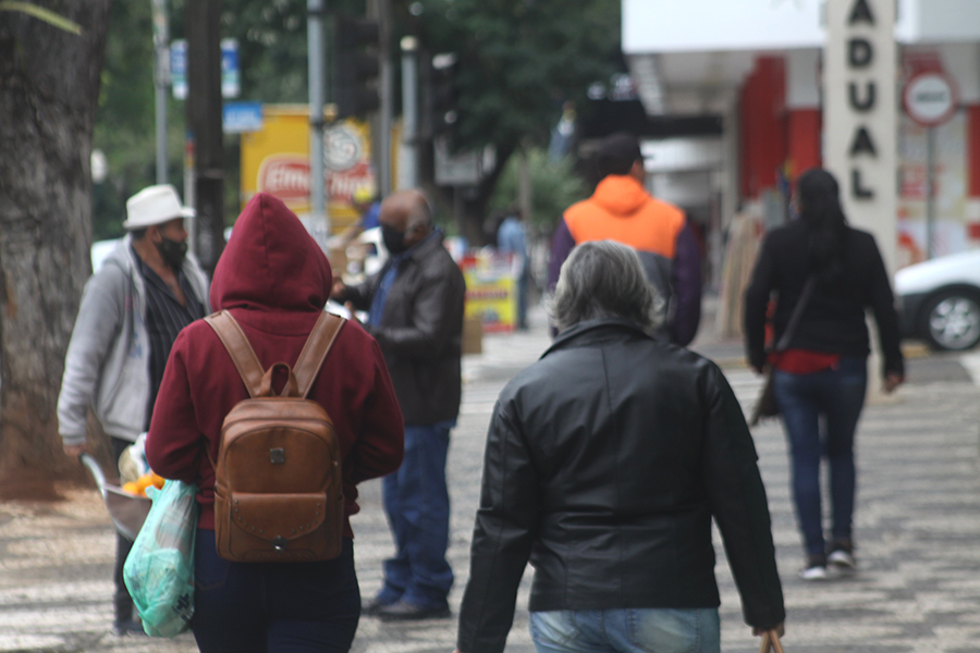 Temperaturas caem e Umuarama tem alerta de geada para sexta-feira