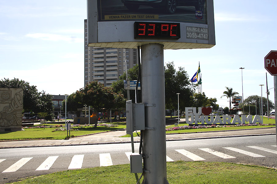 Calor toma o lugar do frio em pleno  inverno e chuvas somem de Umuarama