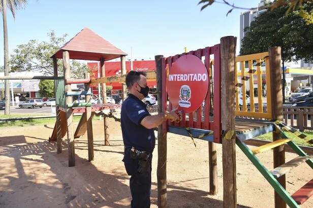 Jornal Ilustrado - Praças e parques infantis de Umuarama estão interditados