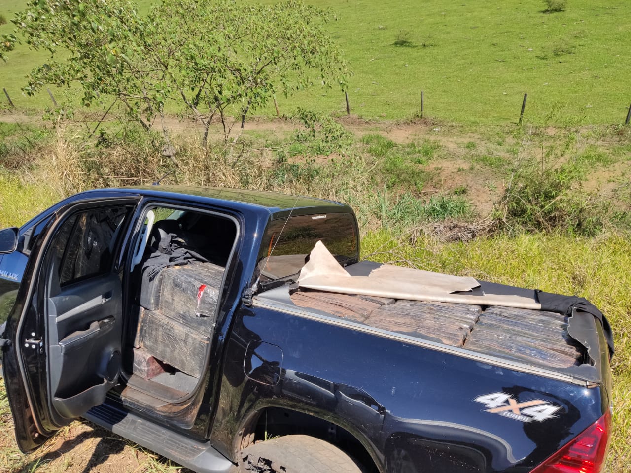 Polícia Ambiental do PR e MS apreende agora 2 toneladas de drogas