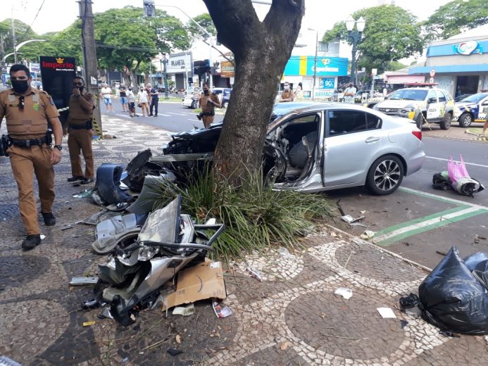 Motociclista fica ferido gravemente ao chocar-se contra caminhão na Castelo  Branco - Barueri na Rede