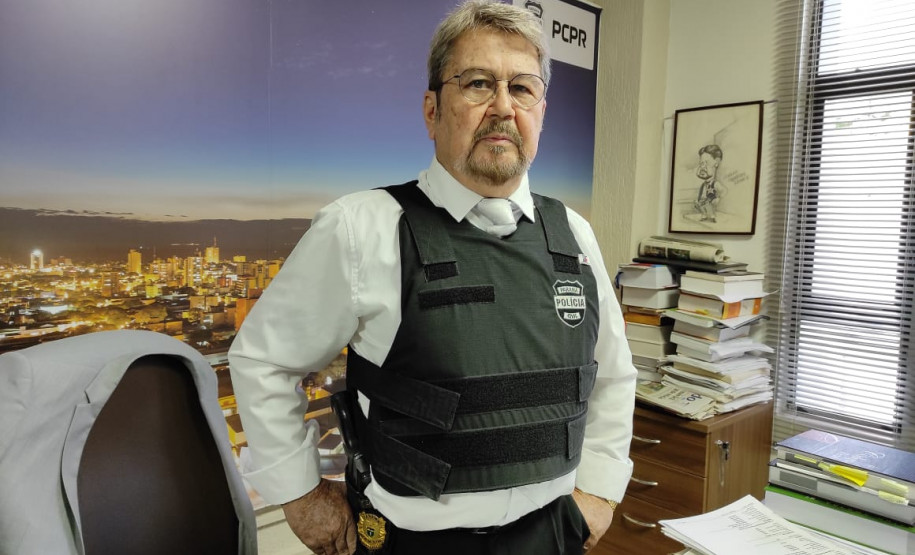 Delegado de Umuarama completa 50 anos de carreira e é o servidor mais antigo na ativa
