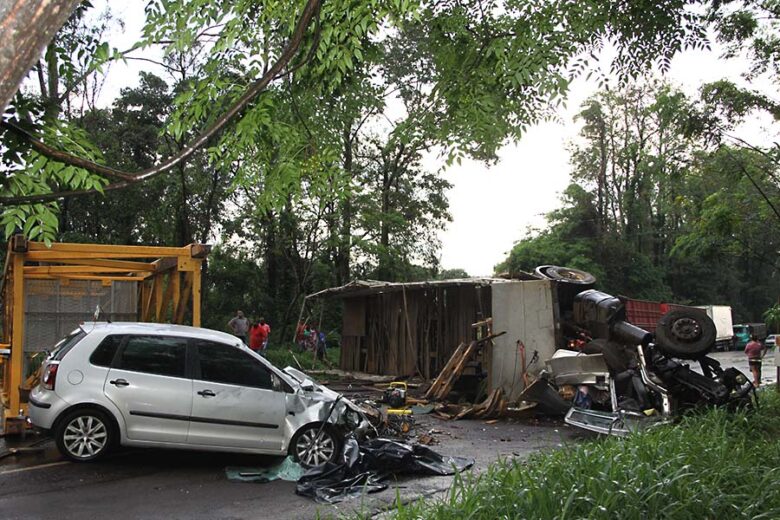 Jornal Ilustrado - Identificada segunda vítima fatal de grave acidente na PR-323