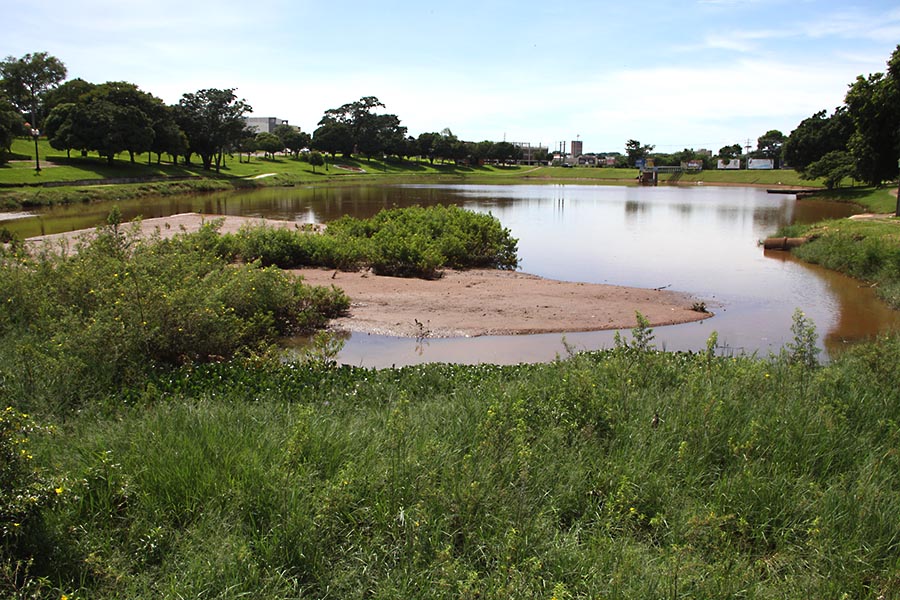 Prefeitura de Umuarama idealiza projeto para acabar com assoreamento do Lago Aratimbó