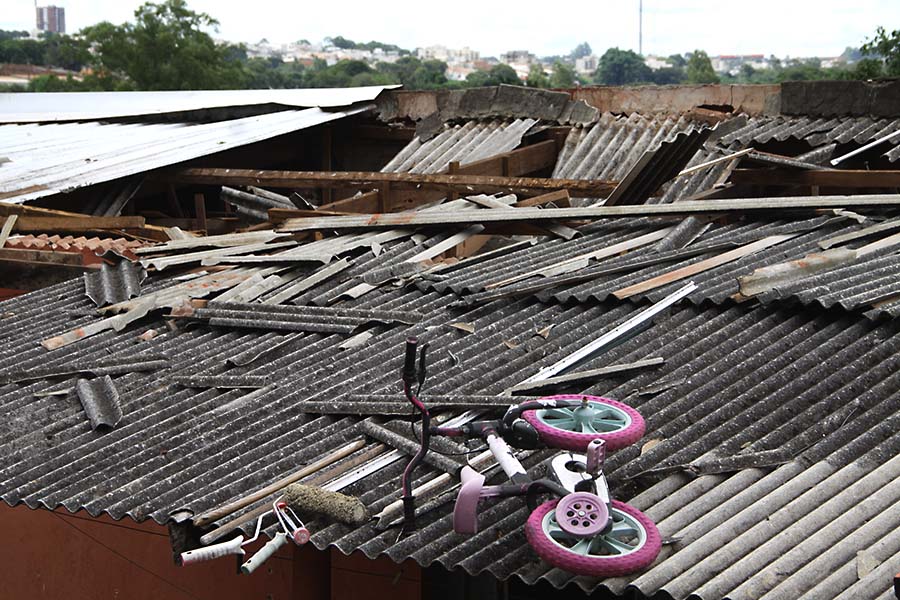 Homem tem 70% do corpo queimado após explosão de botijão de gás
