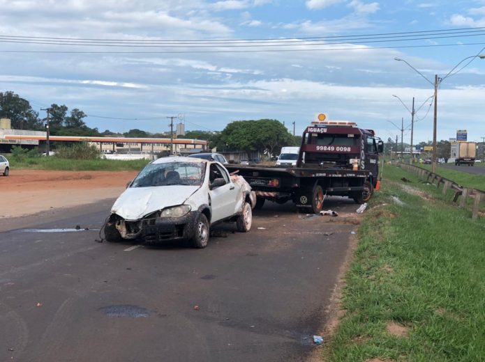 Jornal Ilustrado - Em fuga da PRE, motorista causa acidente na rodovia PR-323, em Umuarama