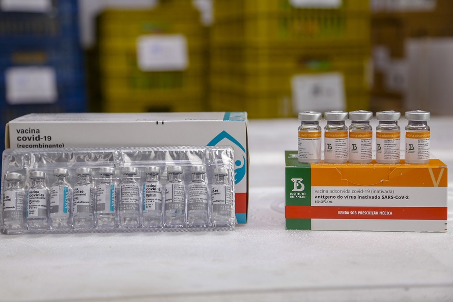Novo lote de vacinas contra a covid-19 deve ter 205.200 doses