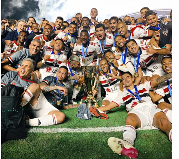 Jornal Ilustrado - Com 6 jogadores e técnico, São Paulo domina a seleção do Campeonato Paulista
