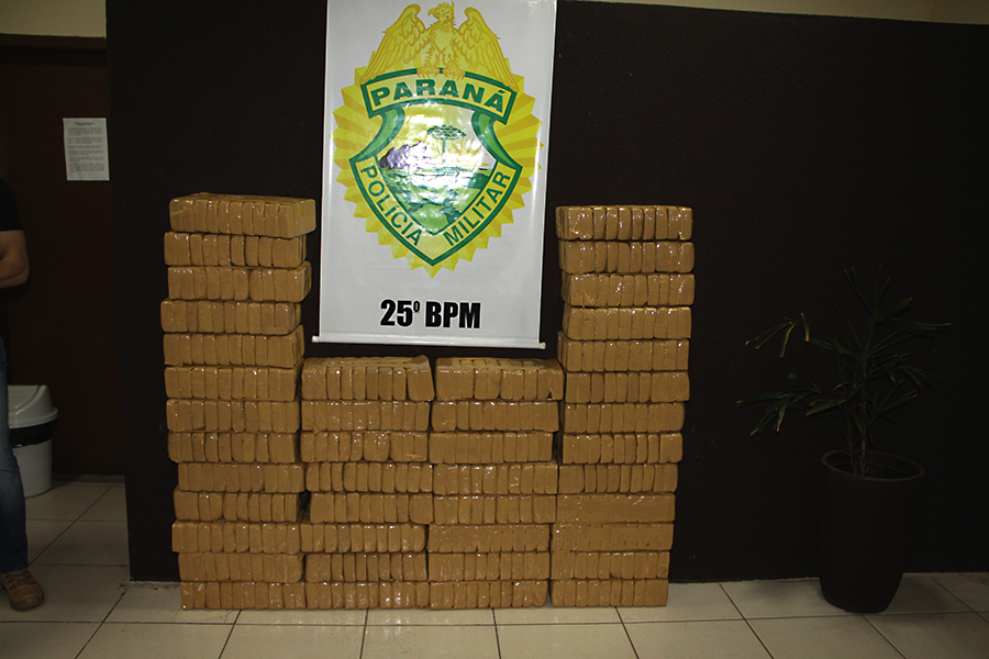 425 kg de crack, avaliado em R$ 15 milhões, estava enterrado em Carbonera